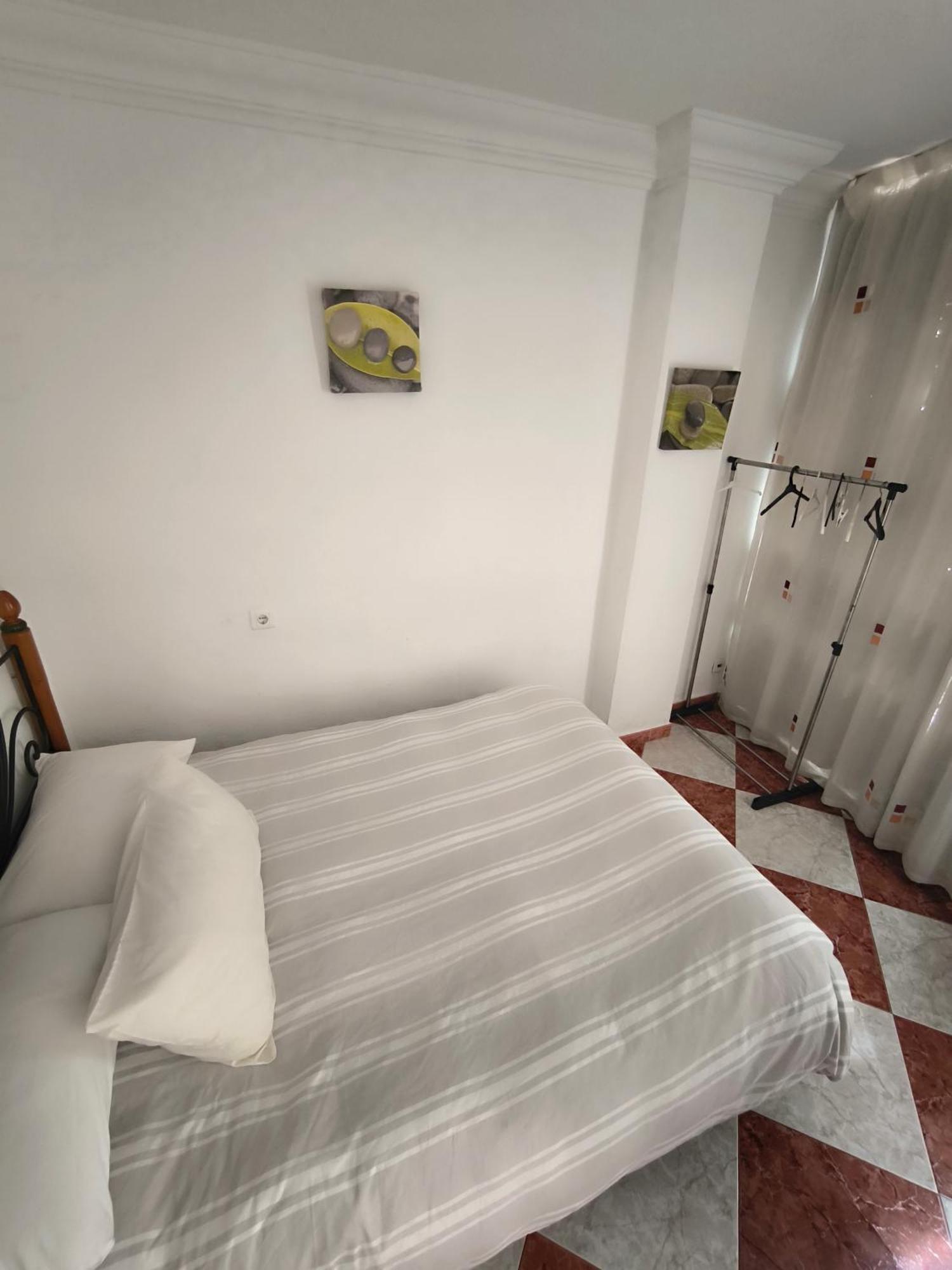 Apartamento El Sol ฟูเอนฮิโรลา ภายนอก รูปภาพ